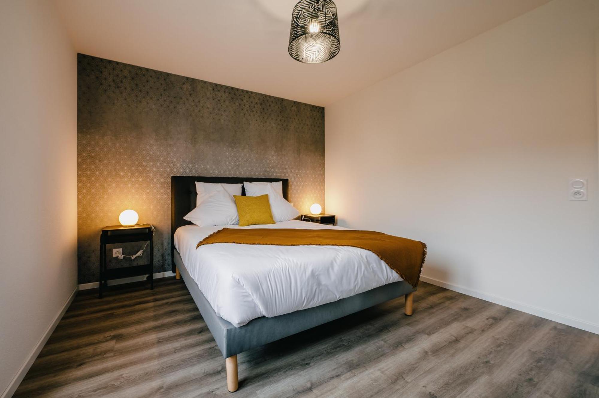 Les Charmes Apartment *