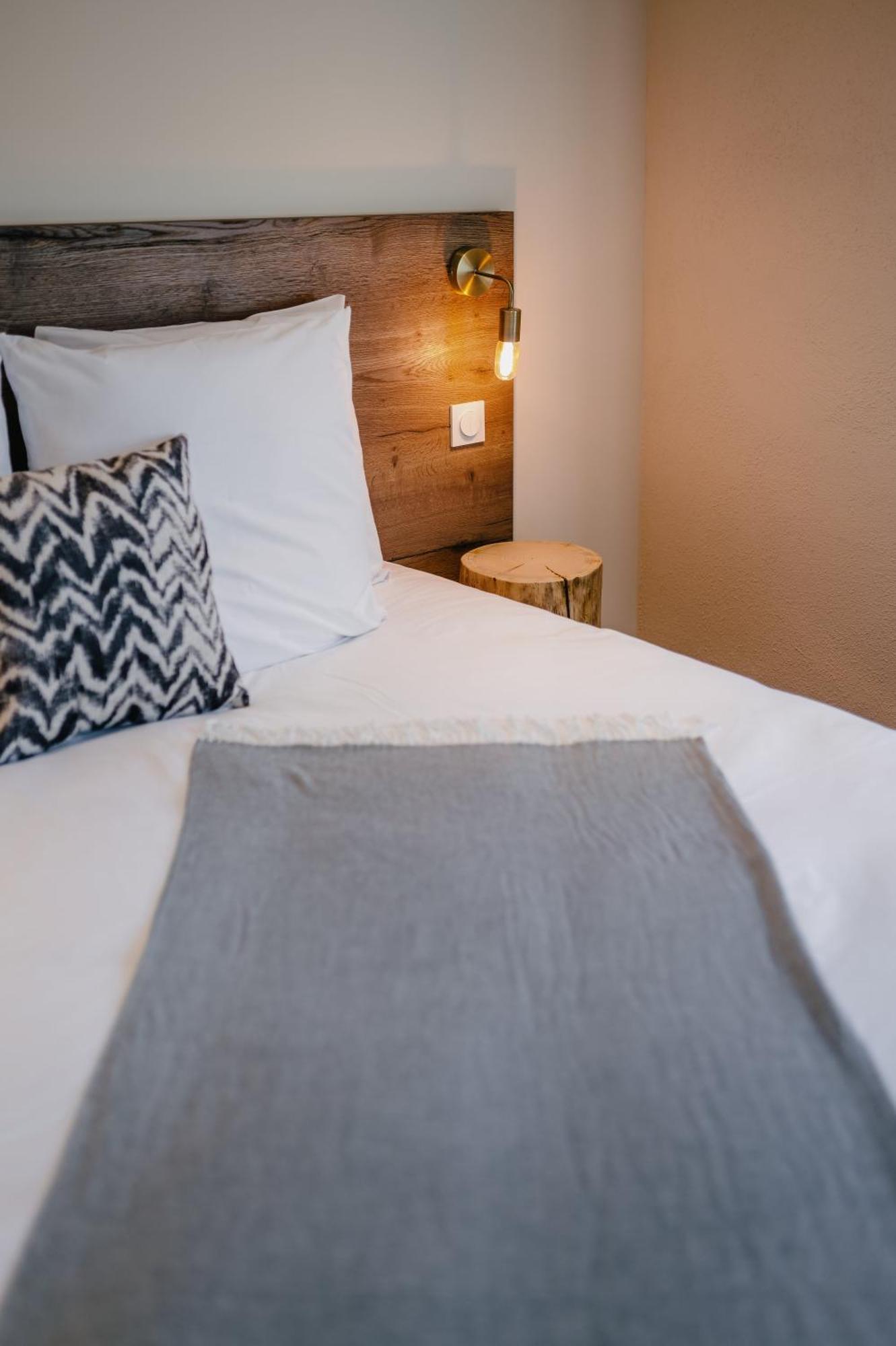 Les Charmes Apartment