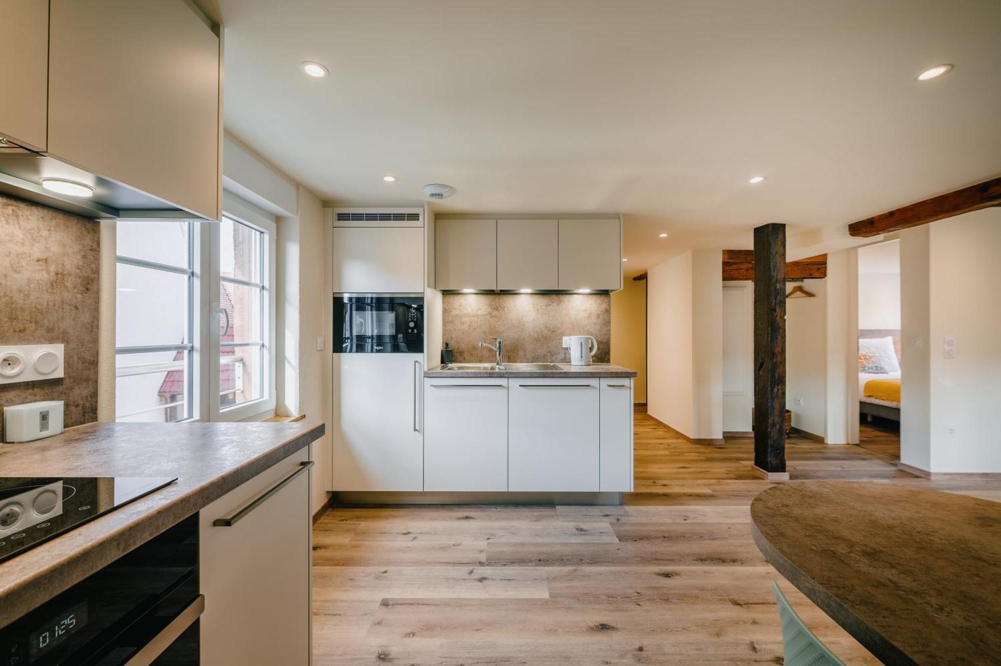 Les Charmes Apartment *